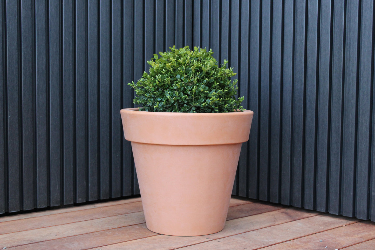 Madrid Planter