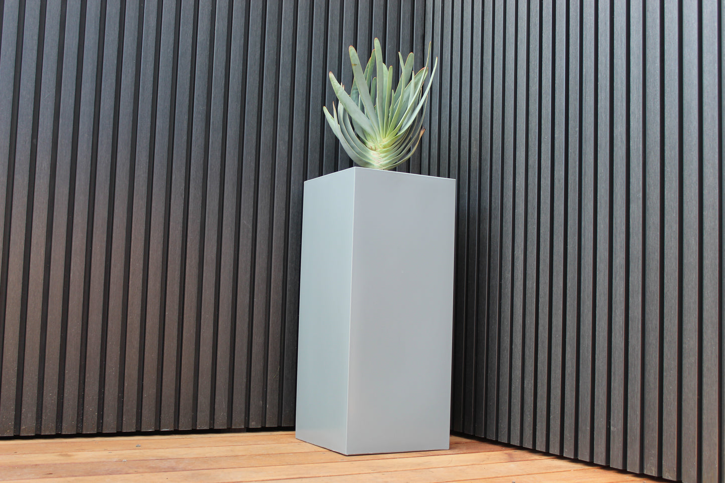 Cubik Slim Planter